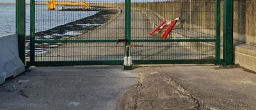 Falochron centralny w Świnoujściu zamknięty
