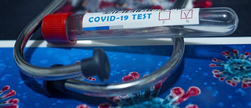 Ministerstwo Zdrowia: 15 976 nowych zakażeń koronawirusem. 70 osób zmarło