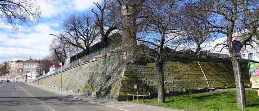 Historia dawnych miejskich fortyfikacji. Spacer śladami twierdzy Szczecin