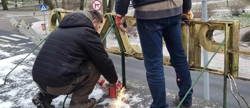 W Kołobrzegu ratują stare neony. Mają kolejny eksponat