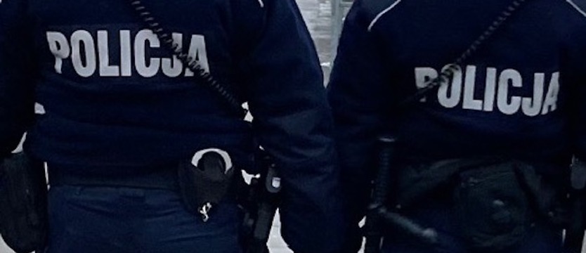 Napastował kobiety na przystanku na Gumieńcach. Został zatrzymany przez szczecińską policję