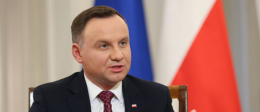 Prezydent podpisał ustawę ws. dodatków dla medyków walczących z COVID-19