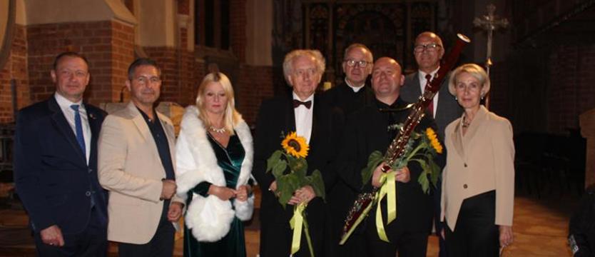 Koncert na organy i fagot w murach kościoła w Dobrej