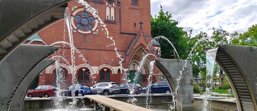 Fontanna (tańcząca) na godziny. Efekt na pół gwizdka?