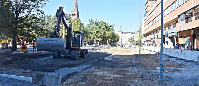 Trwają roboty na placu Zwycięstwa w Szczecinie. Koniec w połowie listopada