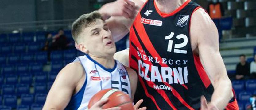 Koszykówka. Jakub Schenk w Francji