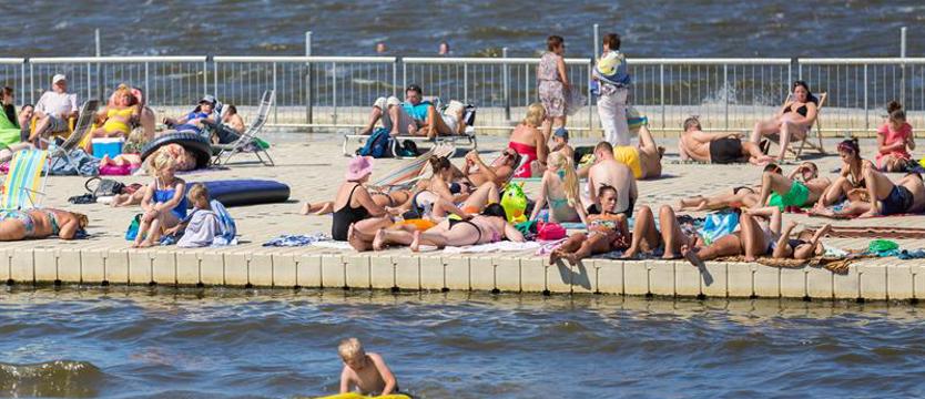 Trzebież bez kąpieliska. Do wody tylko na dziko?