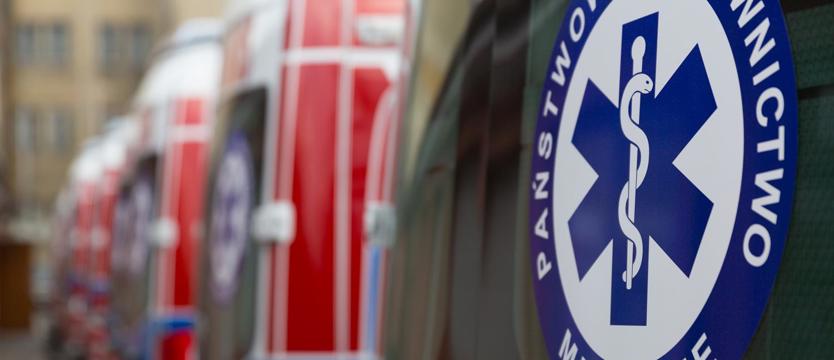 Pędził za pogotowiem, zatrzymała go policja
