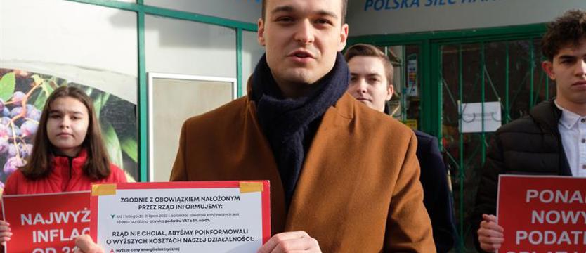 Młodzieżówka PO oskarża o "gierkowską propagandę"