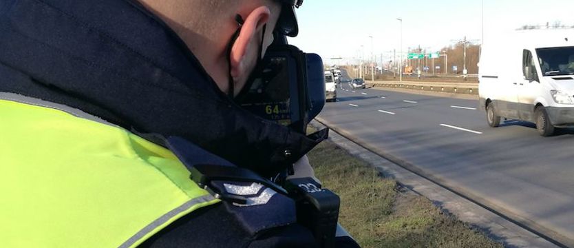 Pili i pędzili. 19 kierowców straciło prawa jazdy w Szczecinie