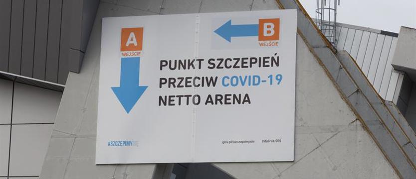 Netto Arena (w połowie) zamknięta