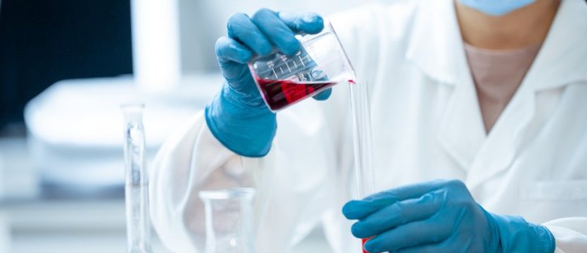 Prof. Barczyk: w leczeniu COVID-19 w szpitalu nie ma różnic w stosowaniu placebo i amantadyny