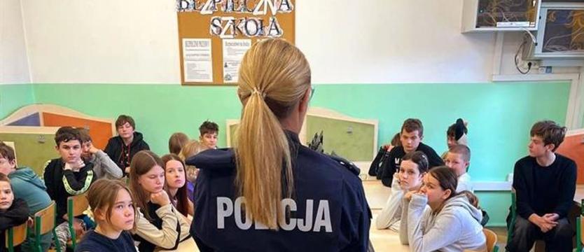 O hejcie, cyberprzemocy, mowie nienawiści