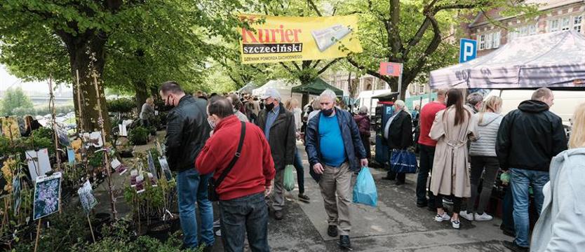 Pamiętajcie o ogrodach.  Zielono i tłumnie na Wałach Chrobrego