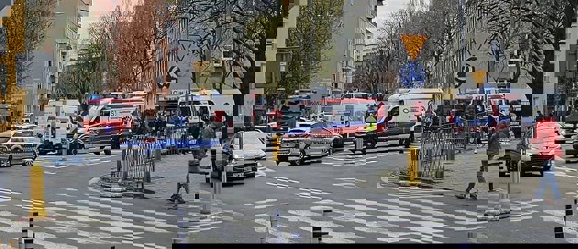 Wypadek na rondzie w centrum Szczecina. Ranne dwie osoby