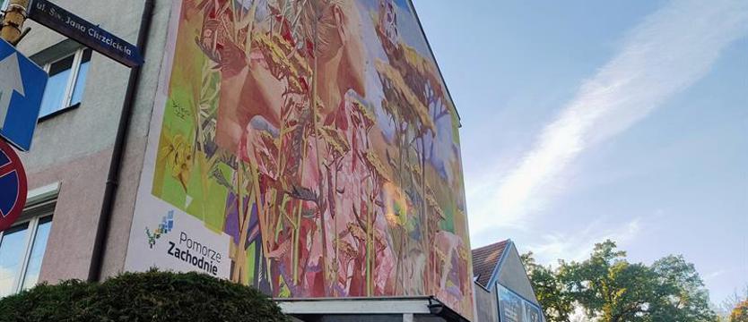 Zdobi i oczyszcza powietrze. Mural w Stargardzie już gotowy