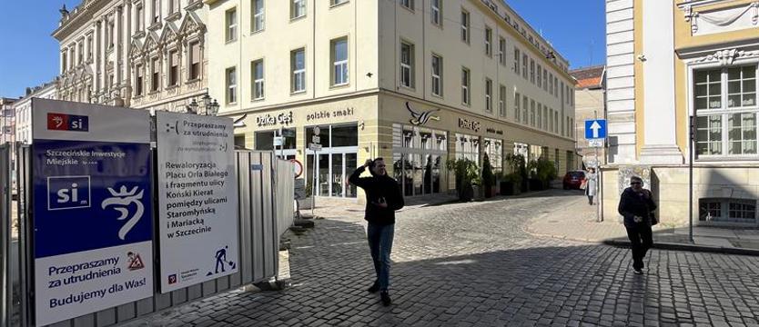 Uwaga na pl. Orła Białego
