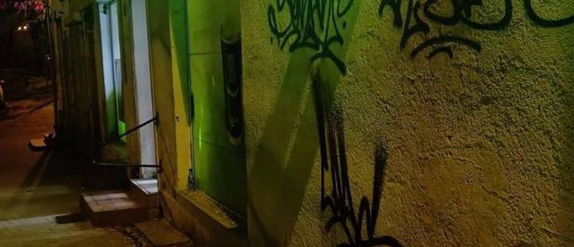 Niszczył ścianę, został zatrzymany. Wandal stanie przed sądem