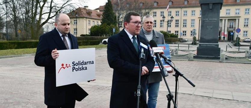 Samochody spalinowe. Protest przeciwko ograniczaniu wolności