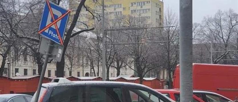 Znak przekreślony, opłat nie ma