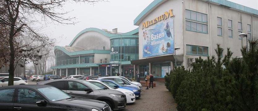 Przez mewy potrzebne miliony. Hala sportowa czeka na wymianę dachu