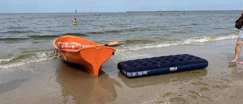 Świnoujskie plaże bez ratowników? Miejscowi wolą pracować w hotelach...