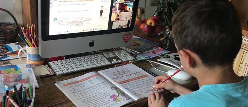 Od dzisiaj znów nauka zdalna. Szkoła przenosi się do domu, przedszkola czynne normalnie