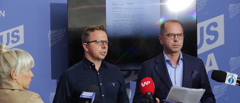 Posłowie KO: w Odrze wykryto węglowodory, które są toksyczne