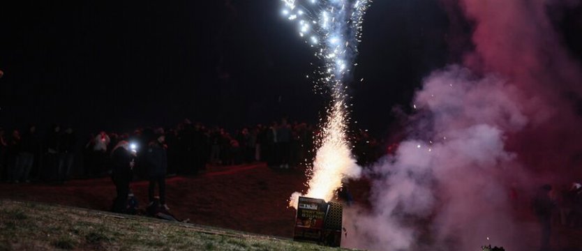 W sylwestra strażacy interweniowali 1204 razy. Po północy odebrali 1000 zgłoszeń