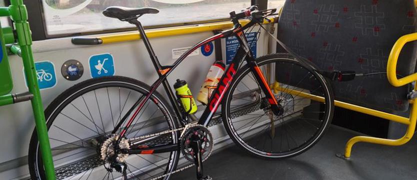 Spór o rower. Pusty autobus, kierowca nie pojechał