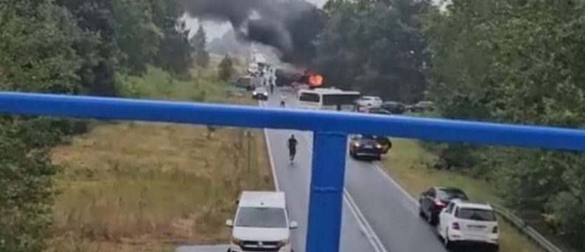 Wypadek na Chociwelce. Zderzyły się dwie ciężarówki