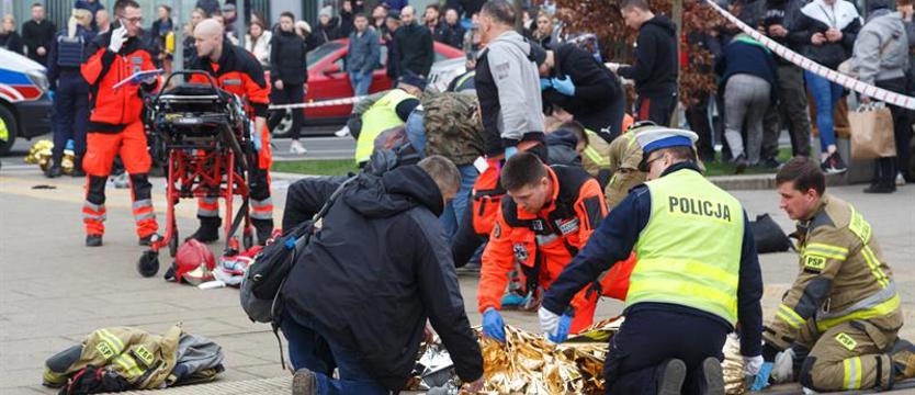 Kilkanaście  osób potrąconych przez samochód na placu Rodła