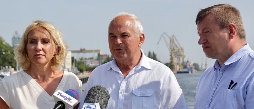 Fala śniętych ryb nadchodzi Odrą. Park krajobrazowy zagrożony