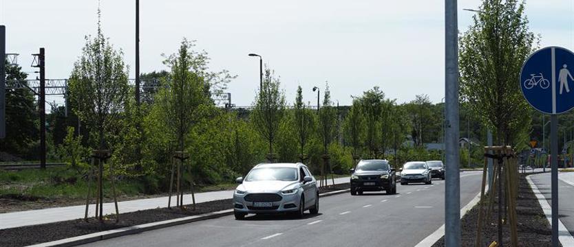 Wybudowana od podstaw. Nowa droga w Policach już otwarta