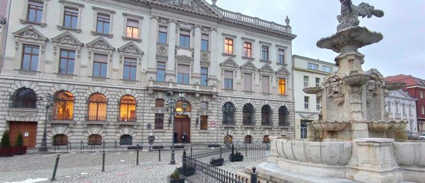 Nowe życie placu Orła Białego. Przetarg na rewaloryzację