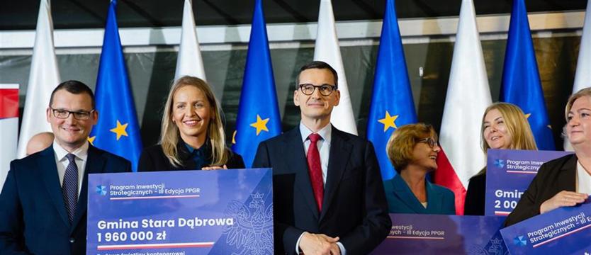 Premier wręczył promesy. Na tereny popegeerowskie w regionie trafi ok. 380 mln zł
