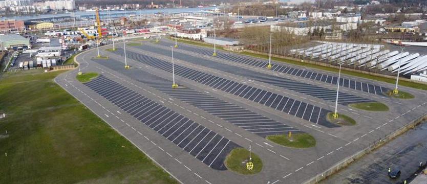 Nowy parking dla ciężarówek