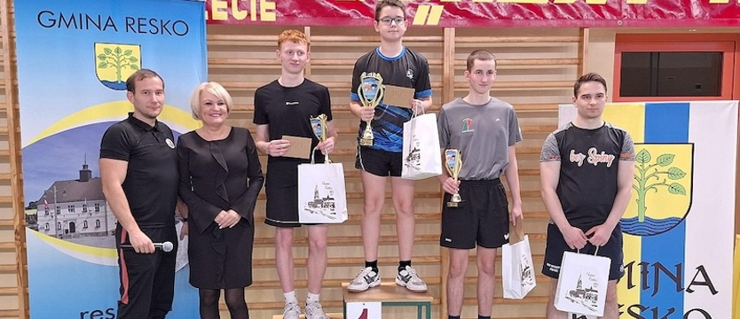 Tenis stołowy. Turniej w Resku