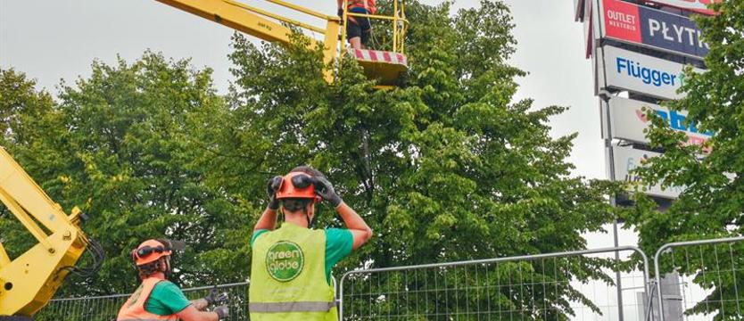 Prace przygotowawcze na ul. Struga. Miejsce dla kładki