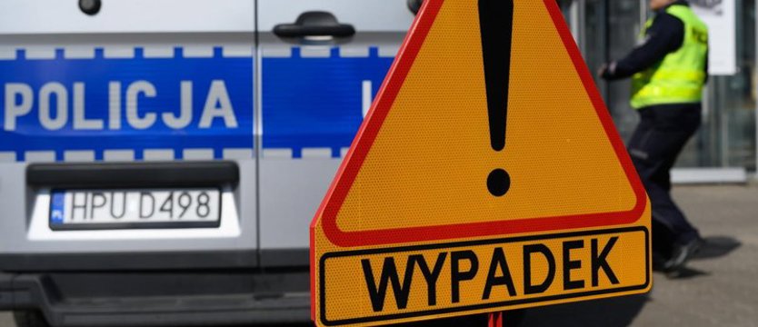 Podczas długiego weekendu do soboty w 244 wypadkach drogowych zginęło 15 osób
