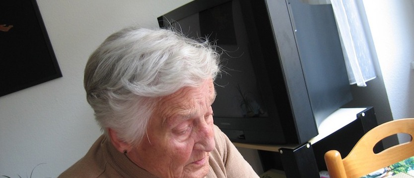 Grasują oszuści. Seniorki straciły biżuterię i 65 tysięcy złotych