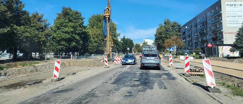 Główny wjazd do Kołobrzegu z opóźnieniem