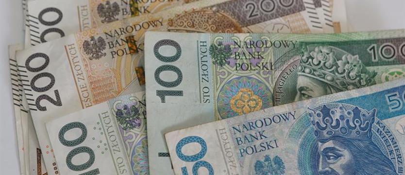 Poprosił o wodę i okradł staruszkę