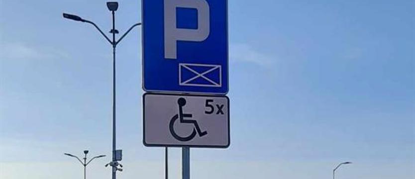 Miejsce dla osoby z niepełnosprawnością. Za nieznajomość przepisów trzeba zapłacić…