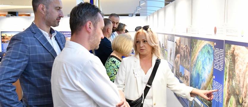 Wystawa w Parlamencie Europejskim. Troska o środowisko naturalne Pomorza Zachodniego
