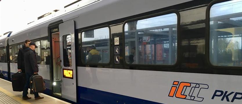Utrudnione przejazdy pociągów w regionie i kraju