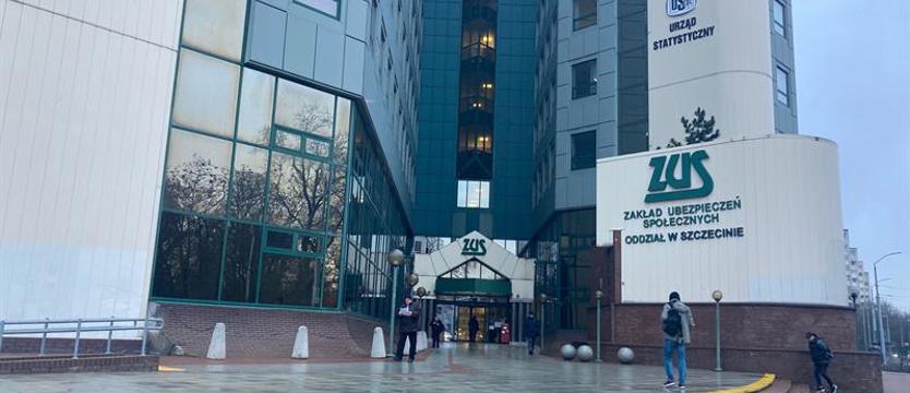 Ważne dla studenta pobierającego rentę rodzinną. Wnioski do końca października