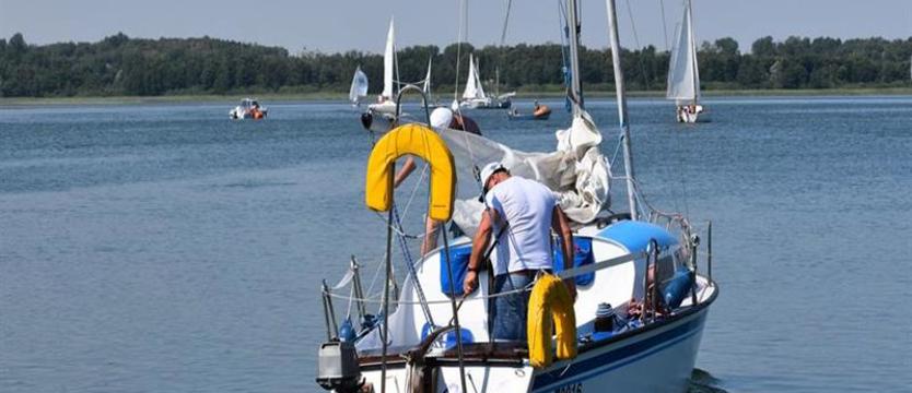 Oby powiało! Klub żeglarski Grot zaprasza na regaty