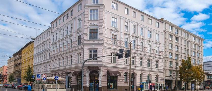 Rewitalizacja przy ul. Krzywoustego. Wypiękniała kolejna kamienica