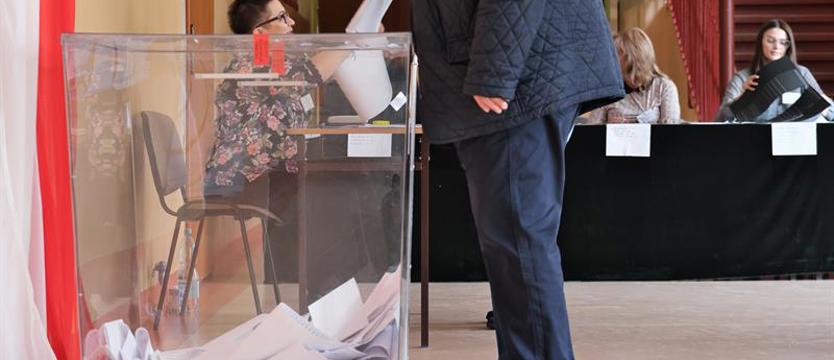 PKW: Trzaskowski (31,36 proc.), Nawrocki (29,54 proc.) zmierzą się w drugiej turze wyborów